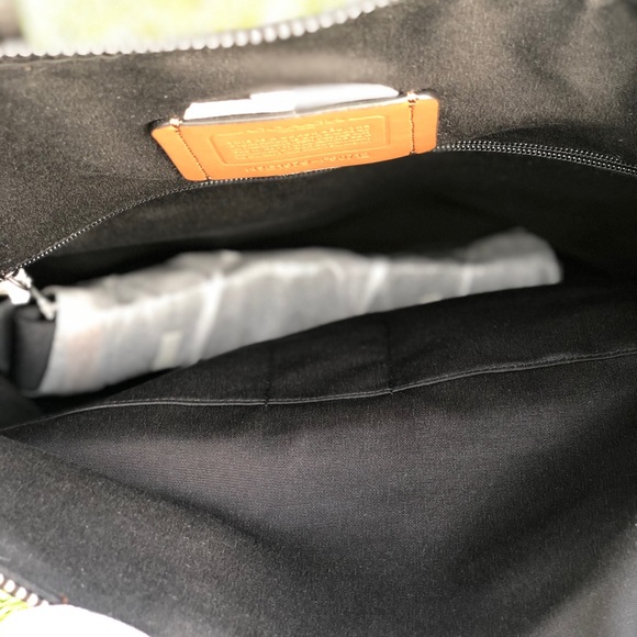 Coach Graham Fold-Over Tote - Picture 7 of 8